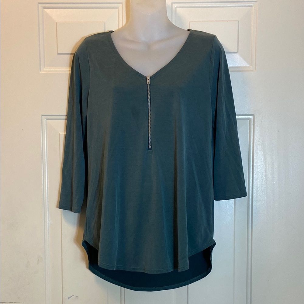 Green Envelope Asymmetrical Grayish Green Blouse with Relaxed Fit Size M